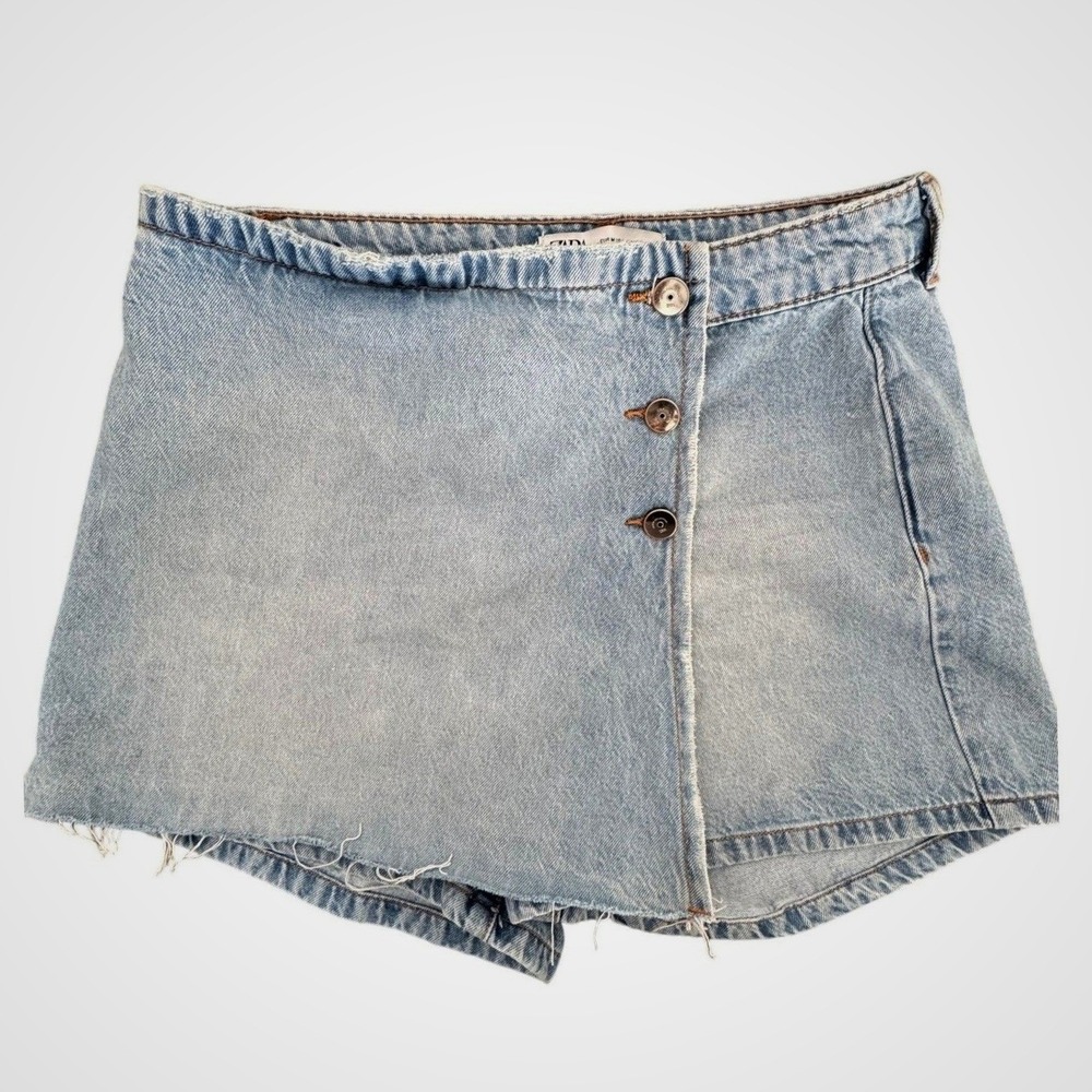 Zara Denim Collection Light Wash Asymmetrical Button Wrap Skort‎ Womens Size M